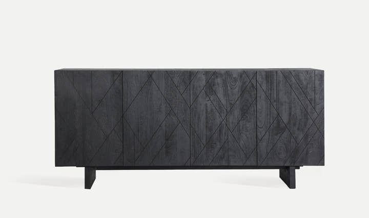 BOULOC SIDEBOARD: Visual strength and contemporary character