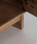 APARADOR CANADA equilibrio visual y diseño artesanal