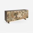 Aparador madera taupé metalizado sobre fondo gris de estudio