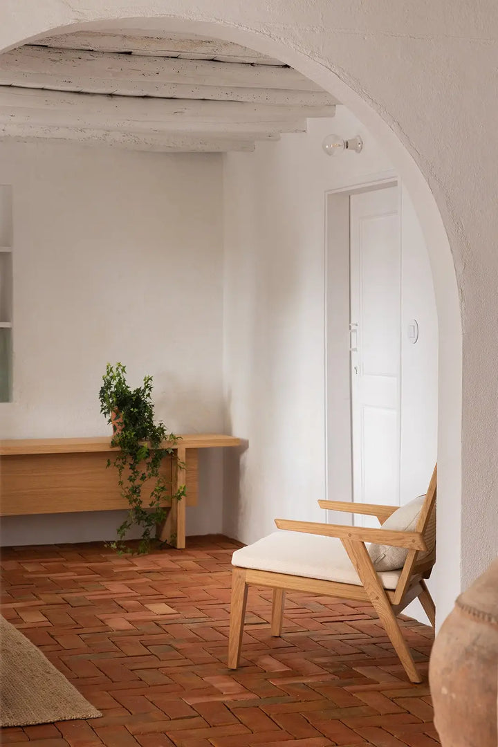 aparador de madera de roble estilo minimalista