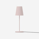 Lámpara Astra de Mesa en ambiente decorado