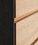 CÓMODA BRUSSA de estilo contemporáneo con acabado natural y estructura negra