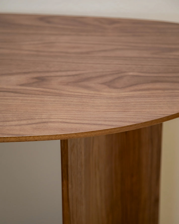 Consola Brisa en madera de roble o nogal en ambiente decorado (2)