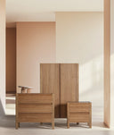 CÓMODA COPENHAGUE madera de fresno de alta calidad, rectangular con paneles frontales estriados