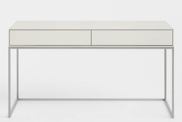 Lanzarote bureau gemaakt van aanpasbaar gelakt hout 