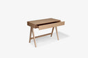 escritorio de roble claro para home office estilo mid century modern