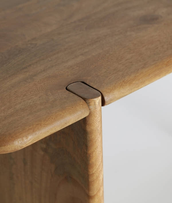 GAILLAC DESK Nordic desk, functional and serene