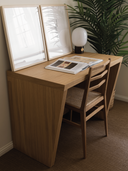 escritorio para home office de madera maciza de roble claro
