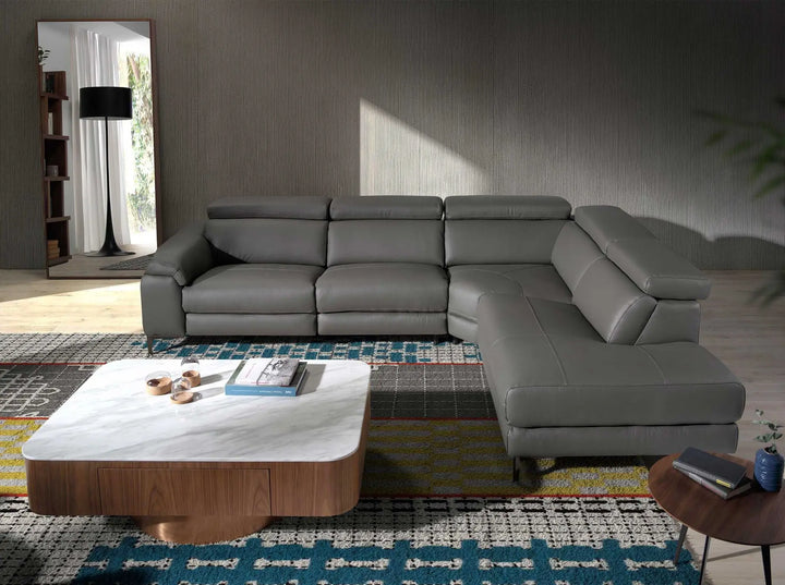 espejo vertical rectangular con marco delgado en madera acabado nogal