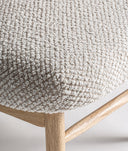 Chaise GLASSUE en bois et rotin avec assise tapissée en polyester blanc