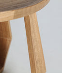 Table basse BUSHEY avec structure en bois en mindi et finition marron élégant