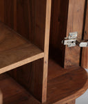 Mesa de cabeceira BLESLE com estrutura de madeira de acácia e acabamento castanha acolhedora