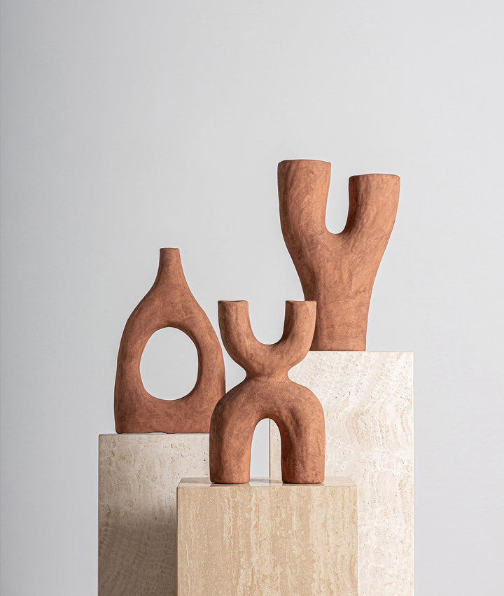 MEZIN ceramic vase in brown color, ideal to complement the decoration