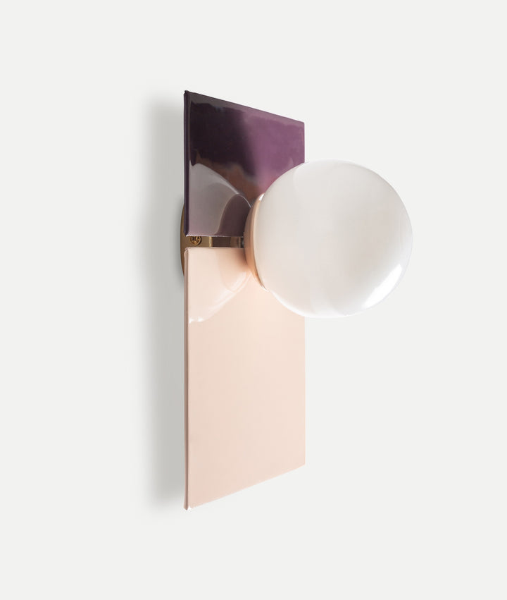 URU WALL LAMP Minimalism that inspires calm and balance