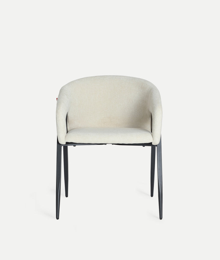 Chaise AREN design contemporain et légèreté visuel en blanc cassé