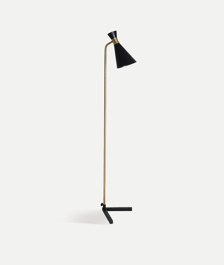 Candeeiro de pé preto e dourado