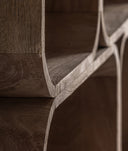 Étagère GRID, géométrie, ordre et caractère artisanal