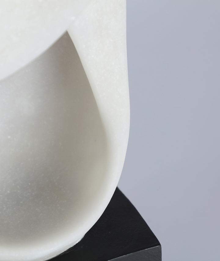 FIGURA décoratif LUME en résine blanche