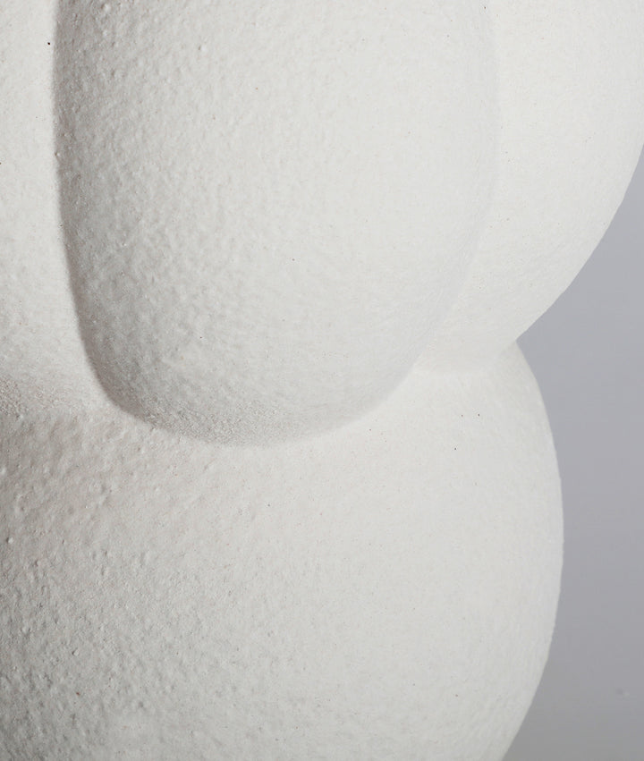 Lampe à poser BULLA formes organiques et élégance contemporaine