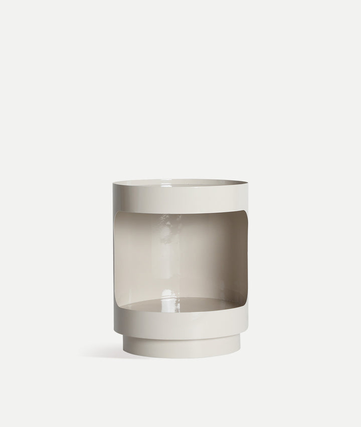 MIST NIGHTSTAND: luminosity and functional simplicity