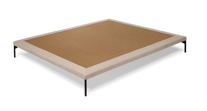 Cama tapizada con cabecero de esquinas redondeadas y base rígida de 6 cm – base