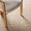 Alfombra de viscosa en color beige 290 x 1 cm – detalle