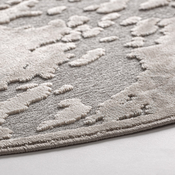 Alfombra de viscosa en tonos marrones 240 x 240 cm – detalle