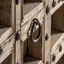 Aparador de madera de mango en color marrón envejecido – detalle
