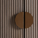 Aparador de madera de mango y mármol en color marrón 200 x 45 x 76 cm – detalle