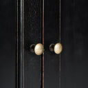 Aparador de madera de mango y MDF en color negro – detalle