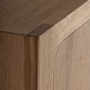 Aparador de madera de roble en color marrón claro – detalle