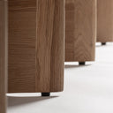 Aparador de madera de roble y mármol en color marrón claro 240 x 62 x 73 cm – detalle