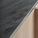 Aparador de madera de roble y mármol en color marrón claro 240 x 62 x 73 cm – detalle