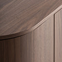 Aparador de MDF y chapa de nogal en color marrón – detalle