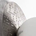 Aplique de pared de acero en color plata 30 x 10 cm – detalle