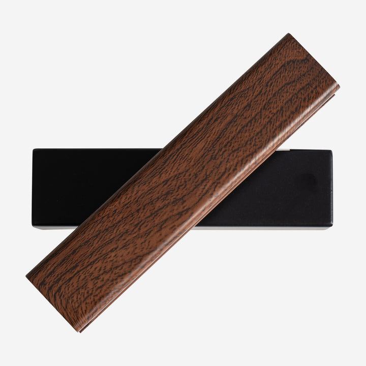 Aplique de pared de aluminio y acero en color marrón