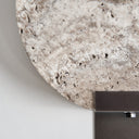 Aplique de pared de mármol y acero en color gris – detalle