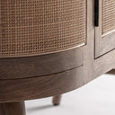 Armario de madera de mango y mimbre en color marrón – detalle