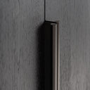 Armario de madera de roble en color negro – detalle