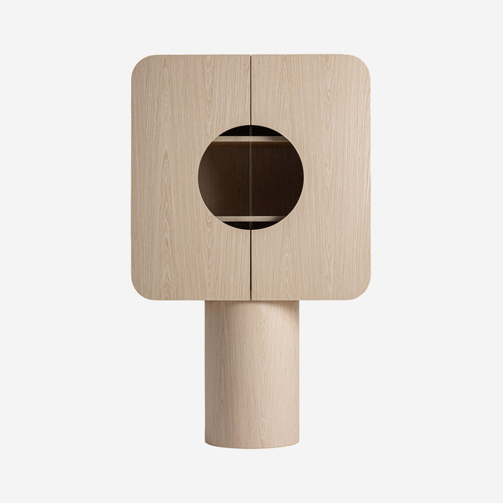 Armario de madera de roble y cristal en color beige