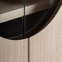 Armario de madera de roble y cristal en color beige – detalle