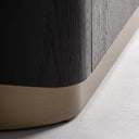 Armario de MDF y chapa de roble en color negro – detalle