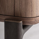 Armario de MDF y madera de nogal en color marrón – detalle