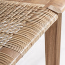 Banco de madera de teca en color marrón de líneas contemporáneas – detalle