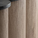 Barra de bar de madera de acacia y mármol mate en color marrón claro – detalle