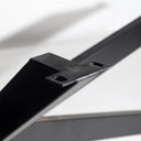 Base de mesa de hierro en color negro – detalle