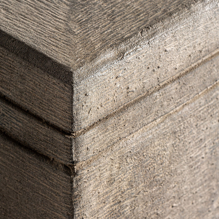 Base para sombrilla de cemento en color gris – detalle