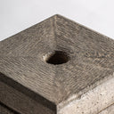 Base para sombrilla de cemento en color gris – detalle