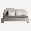 Cama tapizada en poliéster en color beige jaspeado
