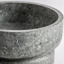 Centro de mesa de mármol en color gris – 30 x 30 x 15 cm – detalle